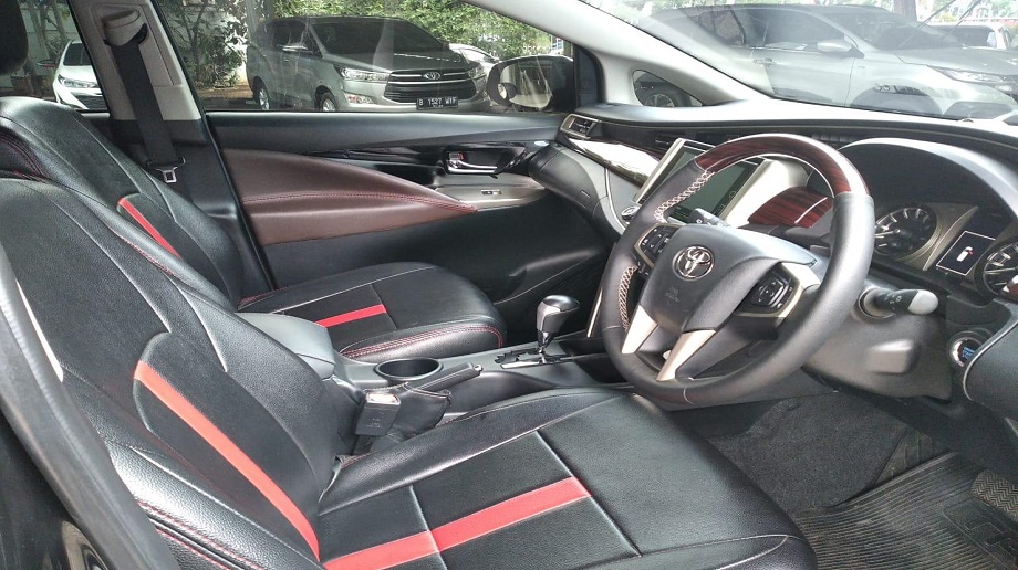 TOYOTA INNOVA 2.0 Q (REBORN) AT 2017